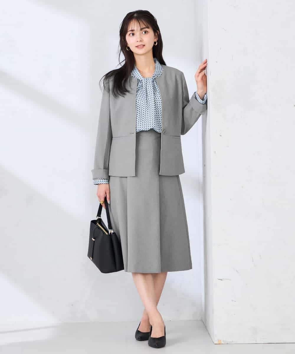 KBDFE21109 a.v.v(アー・ヴェ・ヴェ) 【洗える/UVカット】リネンライクストレッチキーネックジャケット ネイビー