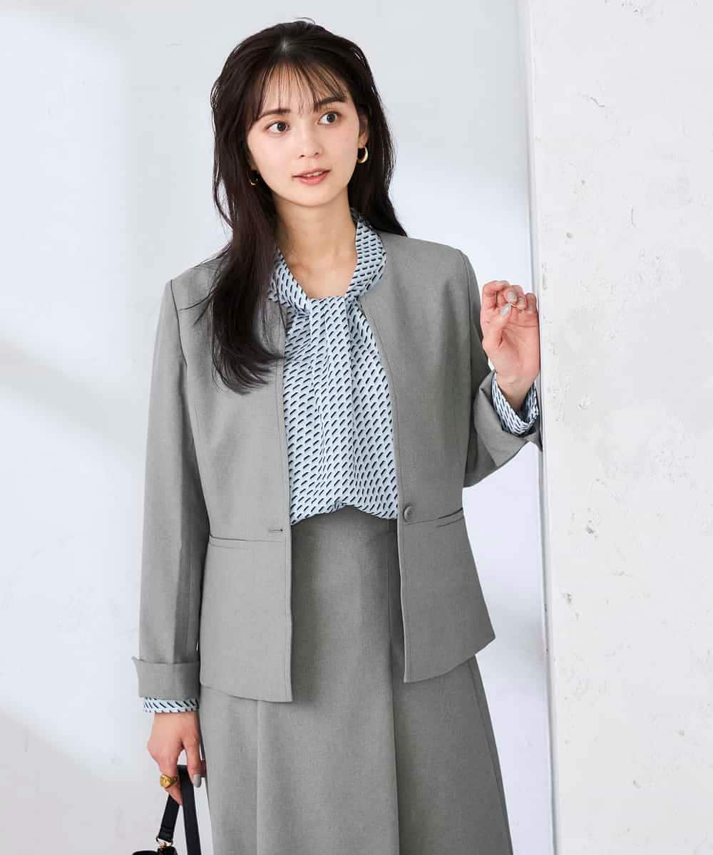 KBDFE21109 a.v.v(アー・ヴェ・ヴェ) 【洗える/UVカット】リネンライクストレッチキーネックジャケット グレー