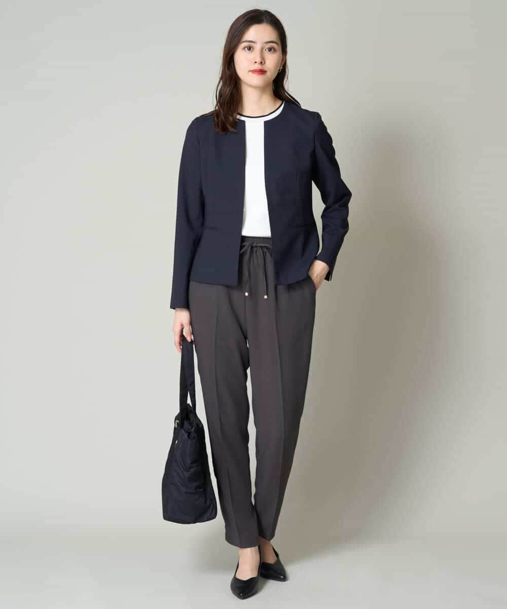 KBDGW31109 a.v.v(アー・ヴェ・ヴェ) 【接触冷感/洗える/UVカット】オックスストレッチキーネックジャケット【Reflax】 ライトグレー