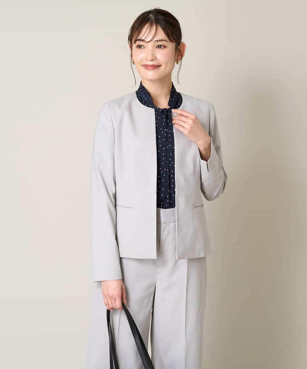 KBDGW31109 a.v.v(アー・ヴェ・ヴェ) 【接触冷感/洗える/UVカット】オックスストレッチキーネックジャケット【Reflax】 ライトグレー