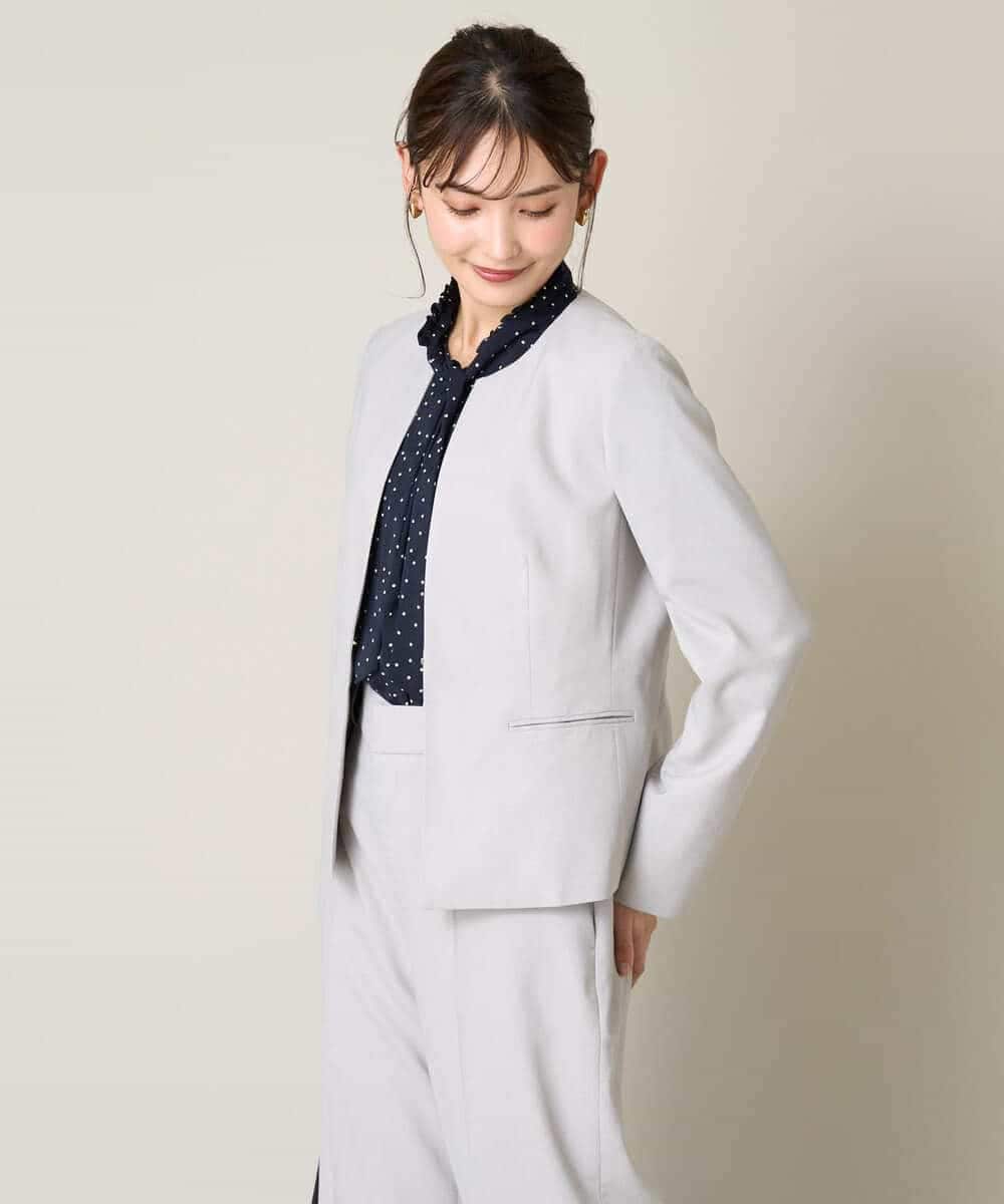 KBDGW31109 a.v.v(アー・ヴェ・ヴェ) 【接触冷感/洗える/UVカット】オックスストレッチキーネックジャケット【Reflax】 ライトグレー
