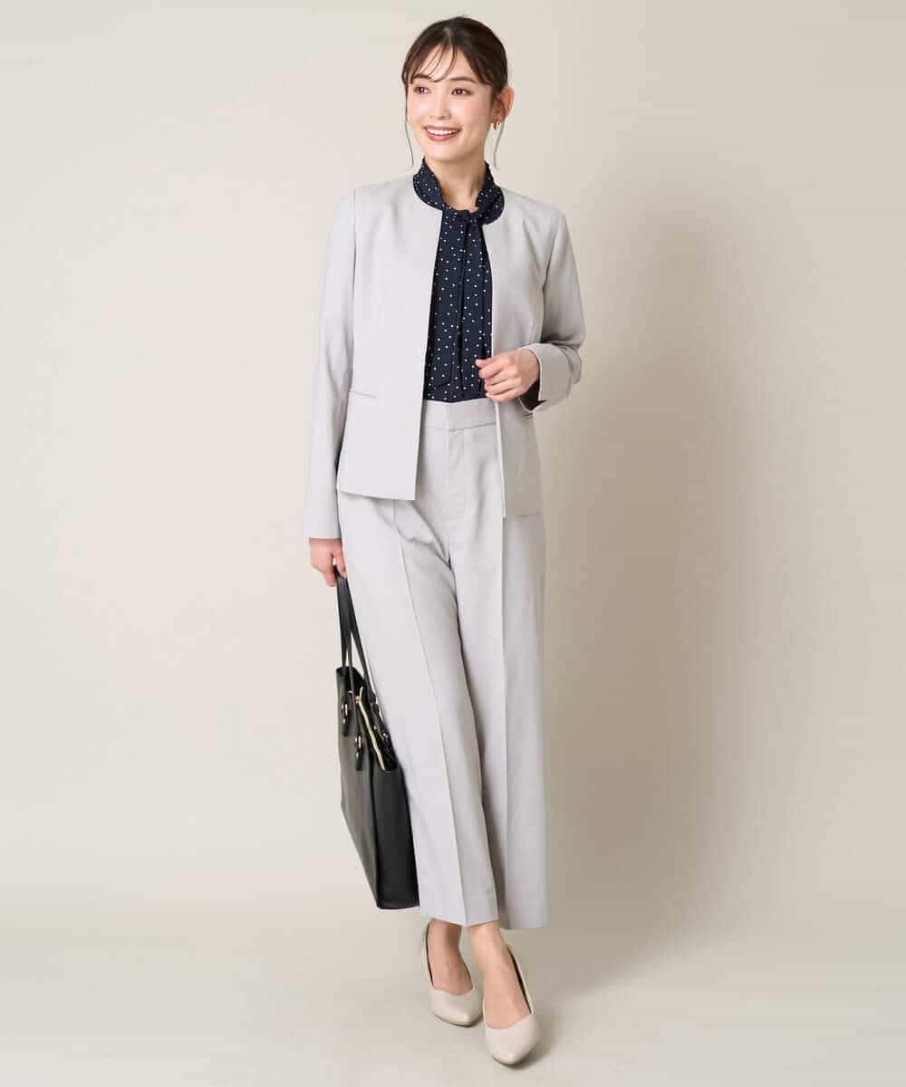 KBDGW31109 a.v.v(アー・ヴェ・ヴェ) 【接触冷感/洗える/UVカット】オックスストレッチキーネックジャケット【Reflax】 ライトグレー