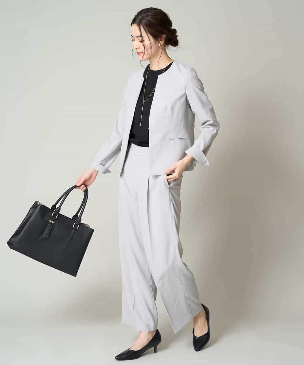 KBDGW31109 a.v.v(アー・ヴェ・ヴェ) 【接触冷感/洗える/UVカット】オックスストレッチキーネックジャケット【Reflax】 ライトグレー