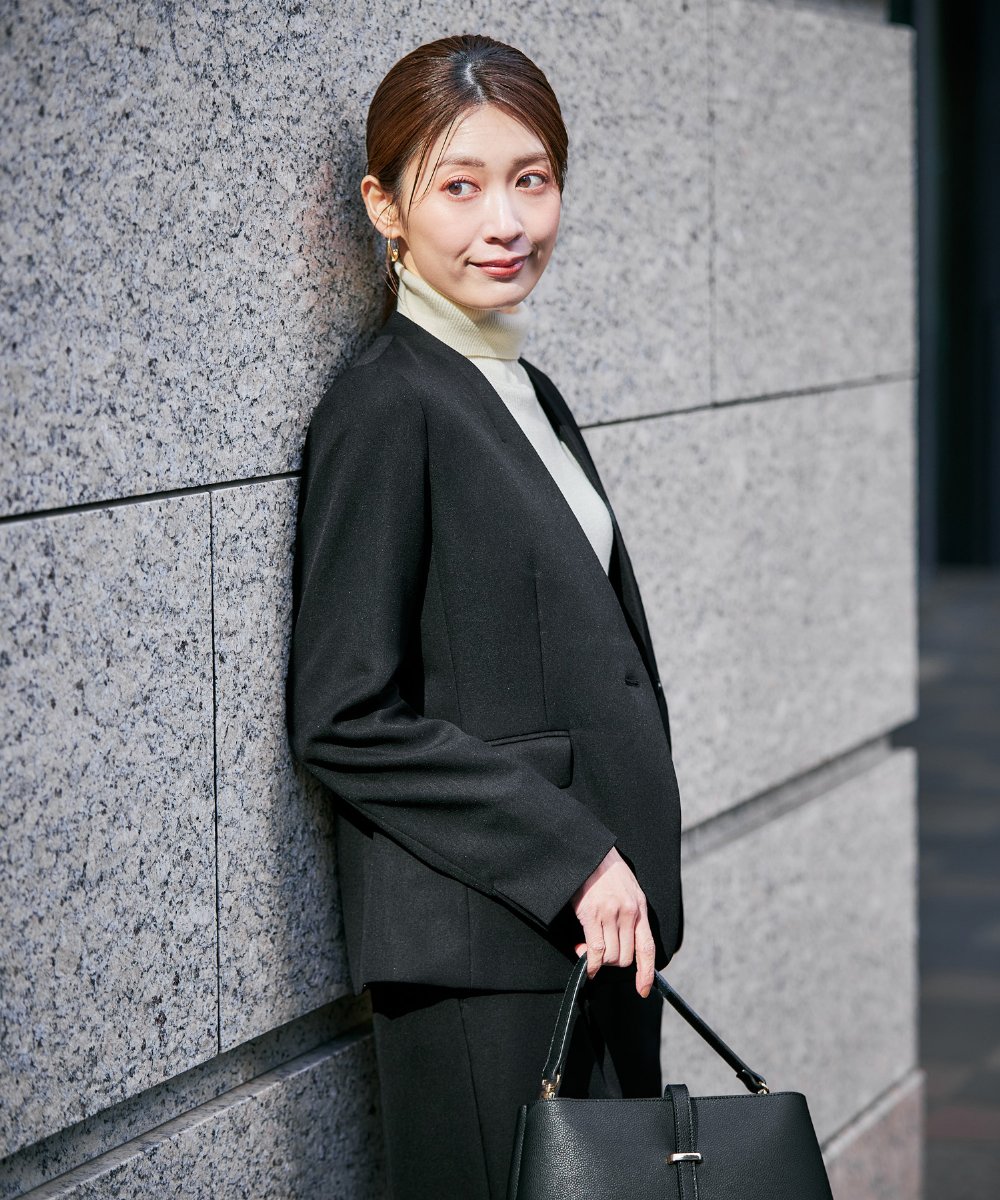 KBDLB11129 a.v.v(アー・ヴェ・ヴェ) 【洗える/イージーケア/ストレッチ】パウダーツイルVネックジャケット ネイビー