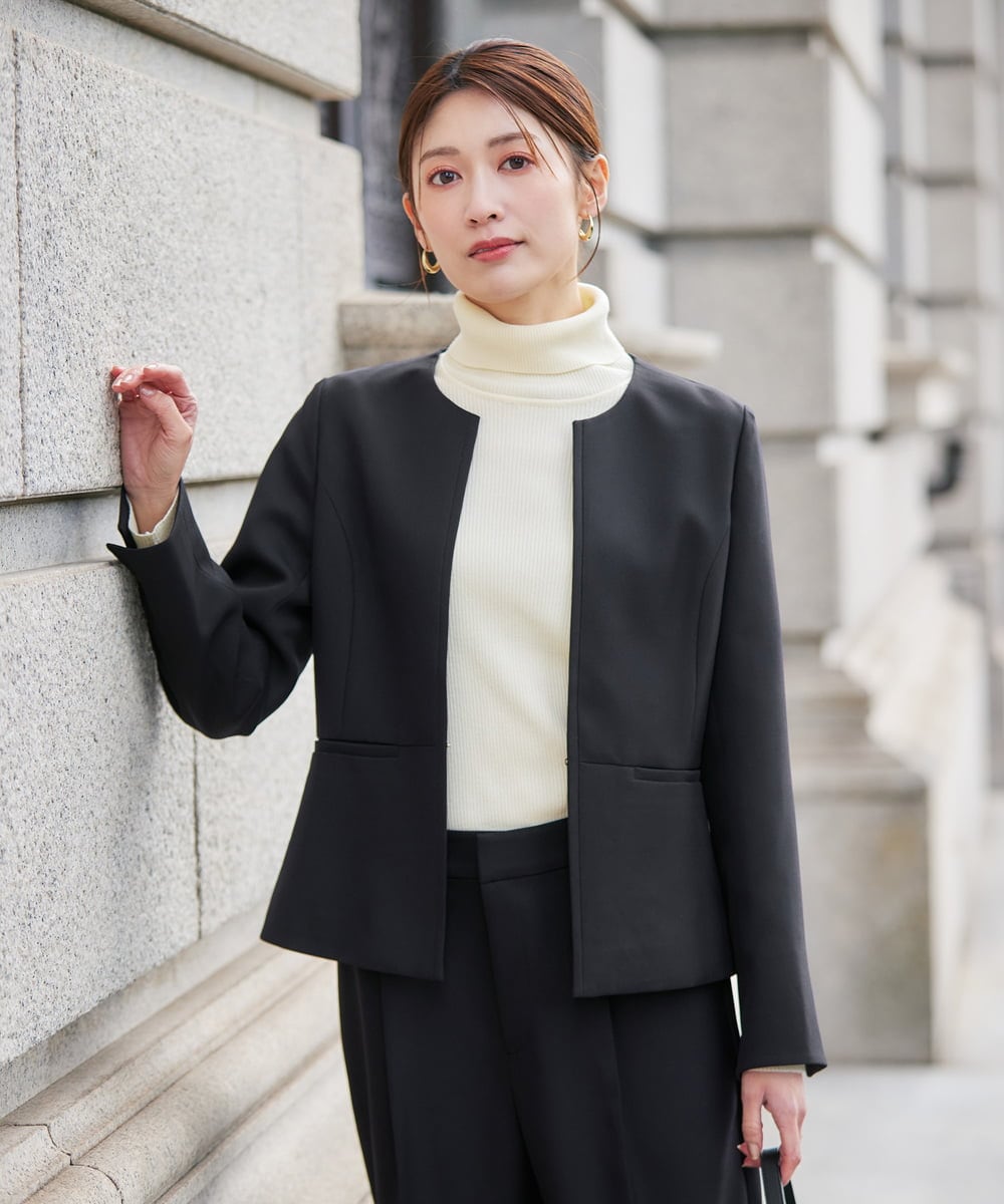 KBDLB12129 a.v.v(アー・ヴェ・ヴェ) 【洗える/イージーケア/ストレッチ】パウダーツイルキーネックジャケット ネイビー