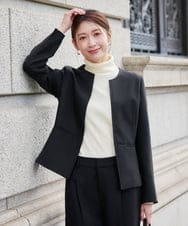 KBDLB12129 a.v.v(アー・ヴェ・ヴェ) 【洗える/イージーケア/ストレッチ】パウダーツイルキーネックジャケット ネイビー