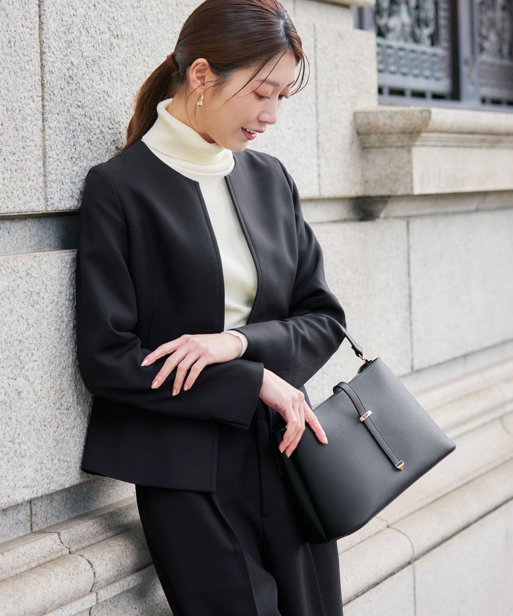 KBDLB12129 a.v.v(アー・ヴェ・ヴェ) 【洗える/イージーケア/ストレッチ】パウダーツイルキーネックジャケット ネイビー