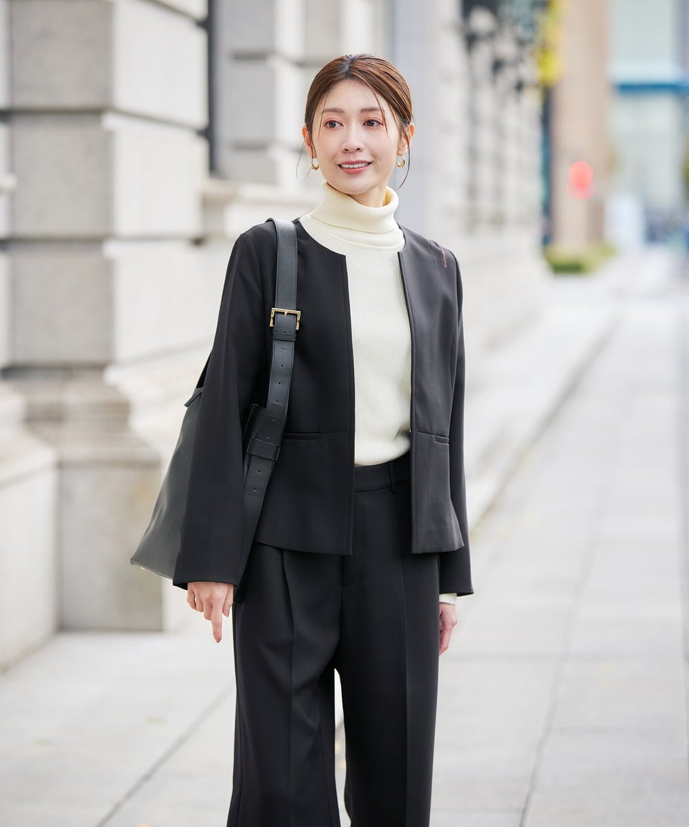 KBDLB12129 a.v.v(アー・ヴェ・ヴェ) 【洗える/イージーケア/ストレッチ】パウダーツイルキーネックジャケット ネイビー