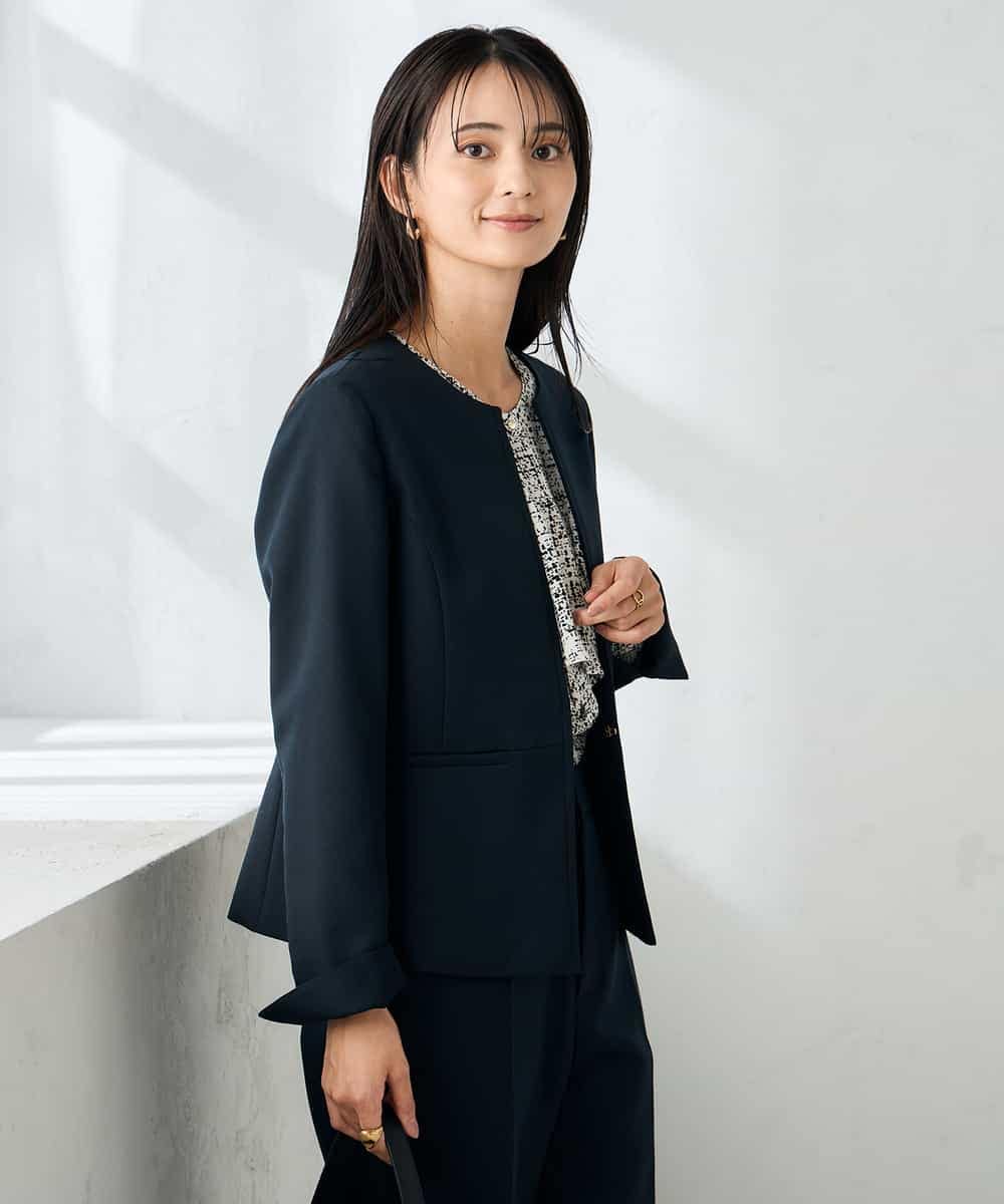 KBDLB12129 a.v.v(アー・ヴェ・ヴェ) 【洗える/イージーケア/ストレッチ】パウダーツイルキーネックジャケット ネイビー