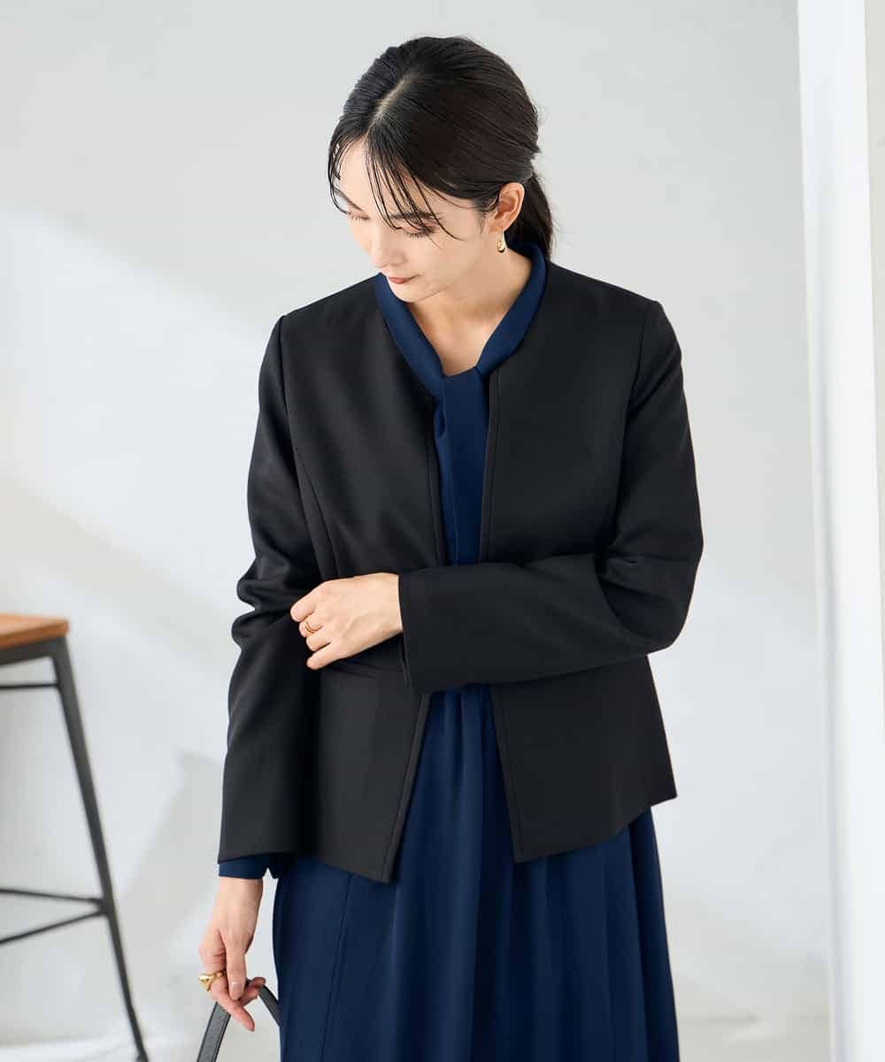 KBDLB12129 a.v.v(アー・ヴェ・ヴェ) 【洗える/イージーケア/ストレッチ】パウダーツイルキーネックジャケット ネイビー