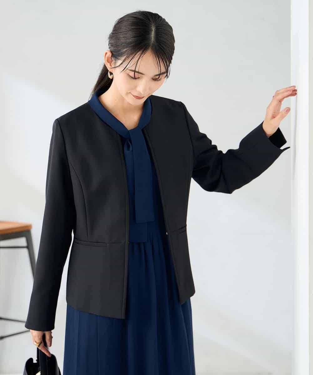 KBDLB12129 a.v.v(アー・ヴェ・ヴェ) 【洗える/イージーケア/ストレッチ】パウダーツイルキーネックジャケット ネイビー