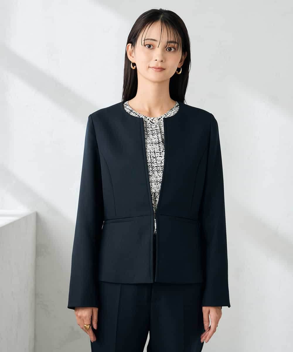 KBDLB12129 a.v.v(アー・ヴェ・ヴェ) 【洗える/イージーケア/ストレッチ】パウダーツイルキーネックジャケット ネイビー