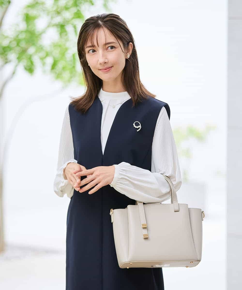 KBECD03089 a.v.v(アー・ヴェ・ヴェ) 【洗える/ストレッチ】ダブルクロスジャンパードレス ネイビー