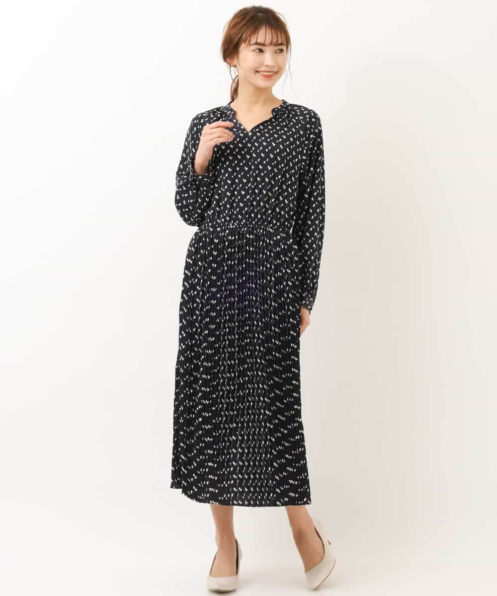 KBEEN07089 a.v.v(アー・ヴェ・ヴェ) スキッパープリーツワンピース ベージュ