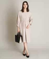 KBEFT20099 a.v.v(アー・ヴェ・ヴェ) 【UVカット/洗える】麻調ストレッチベルテッドワンピース【麻調シリーズ】 ライトグレー