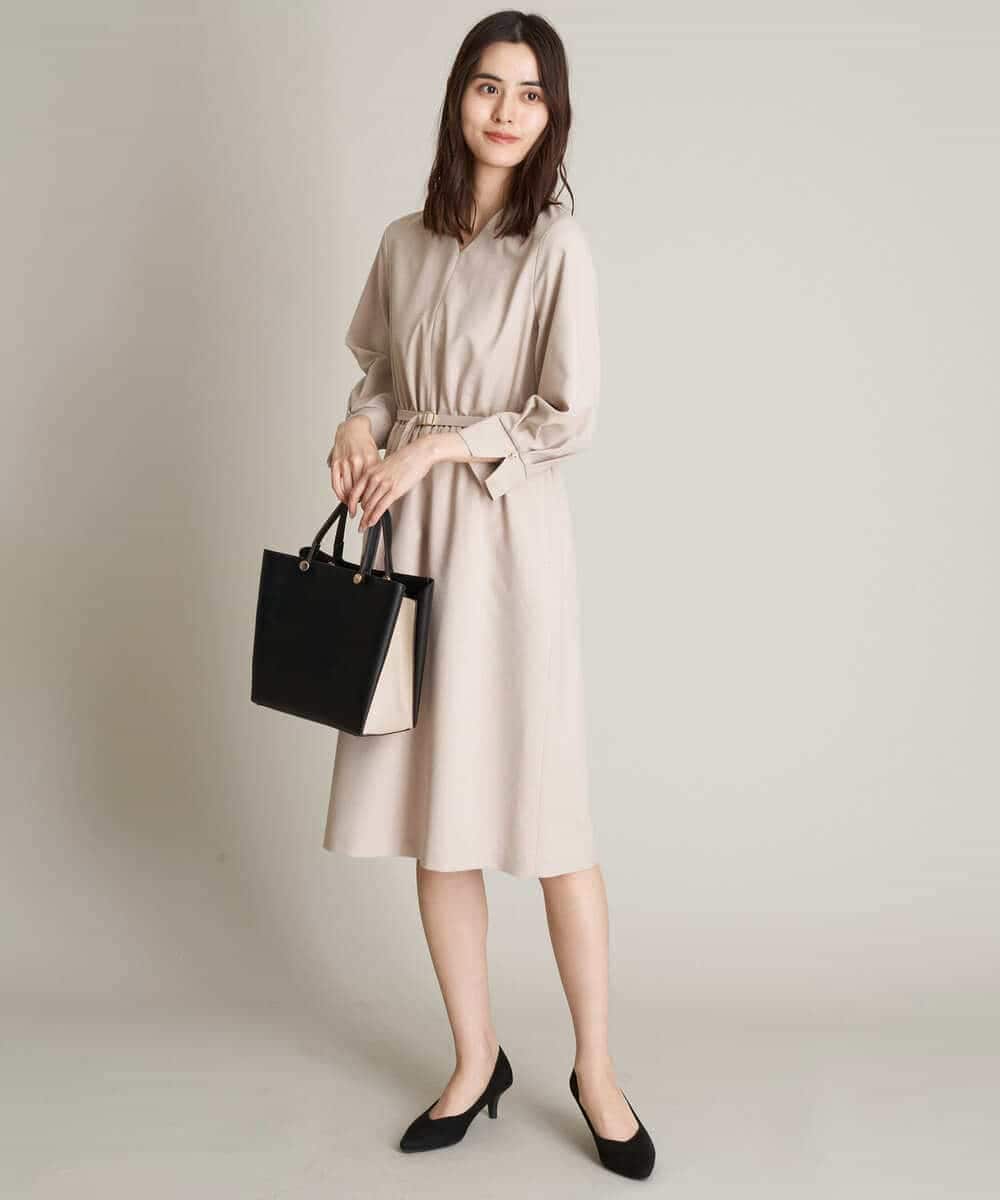 KBEFT20099 a.v.v(アー・ヴェ・ヴェ) 【UVカット/洗える】麻調ストレッチベルテッドワンピース【麻調シリーズ】 ライトグレー