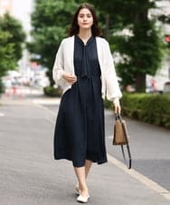 KBEHQ15089 a.v.v(アー・ヴェ・ヴェ) パールチャーム付ボウタイロングワンピース ベージュ