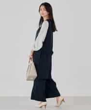 KBJCD04089 a.v.v(アー・ヴェ・ヴェ) サテンサイドスリットジレ【洗える/速乾/毛玉になりにくい/イージーケア】 ネイビー