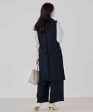 KBJCD04089 a.v.v(アー・ヴェ・ヴェ) サテンサイドスリットジレ【洗える/速乾/毛玉になりにくい/イージーケア】 ネイビー