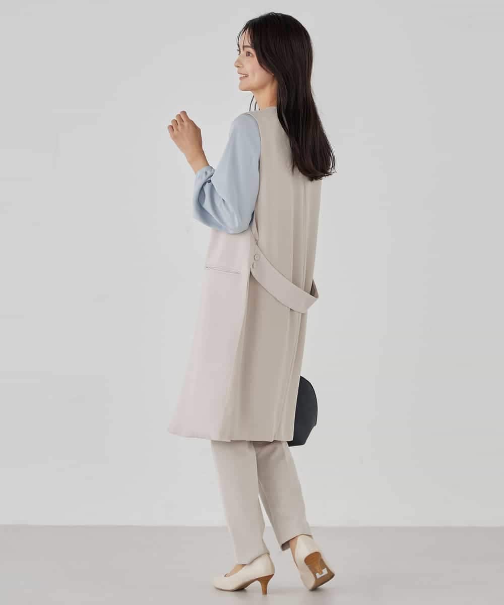 KBJCD04089 a.v.v(アー・ヴェ・ヴェ) サテンサイドスリットジレ【洗える/速乾/毛玉になりにくい/イージーケア】 ネイビー