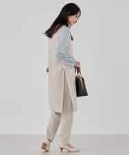 KBJCD04089 a.v.v(アー・ヴェ・ヴェ) サテンサイドスリットジレ【洗える/速乾/毛玉になりにくい/イージーケア】 ネイビー