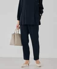 KBLCD04069 a.v.v(アー・ヴェ・ヴェ) サテンテーパードパンツ【洗える/速乾/毛玉になりにくい/イージーケア】 ネイビー