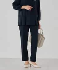 KBLCD04069 a.v.v(アー・ヴェ・ヴェ) サテンテーパードパンツ【洗える/速乾/毛玉になりにくい/イージーケア】 ネイビー