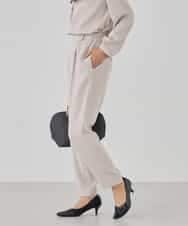 KBLCD04069 a.v.v(アー・ヴェ・ヴェ) サテンテーパードパンツ【洗える/速乾/毛玉になりにくい/イージーケア】 ネイビー