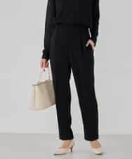 KBLCD04069 a.v.v(アー・ヴェ・ヴェ) サテンテーパードパンツ【洗える/速乾/毛玉になりにくい/イージーケア】 ブラック