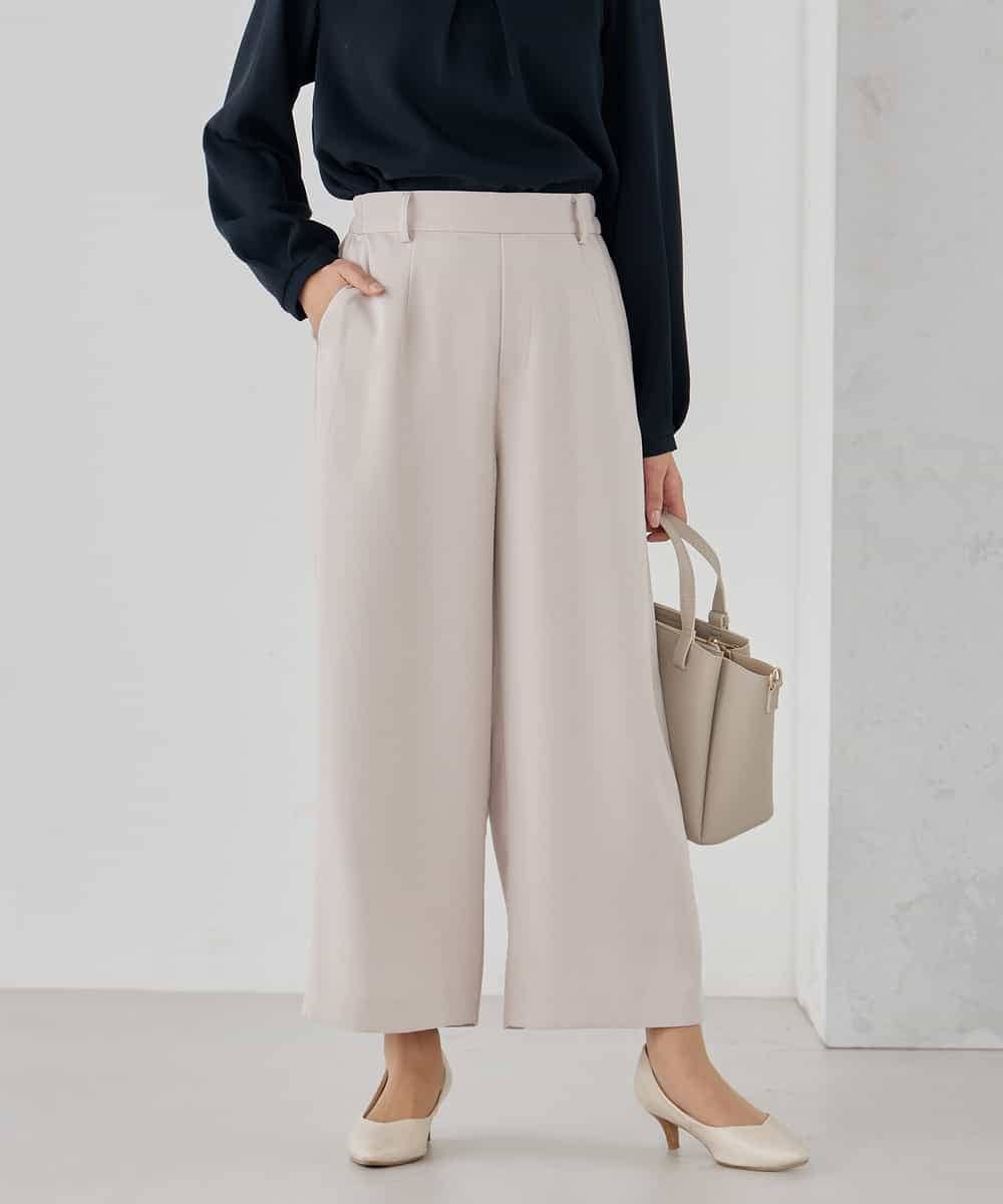 KBLCD05069 a.v.v(アー・ヴェ・ヴェ) サテンワイドクロップドパンツ【洗える/速乾/毛玉になりにくい/イージーケア】 ネイビー