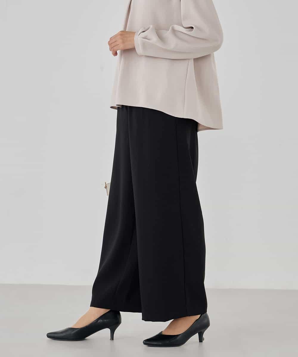 KBLCD05069 a.v.v(アー・ヴェ・ヴェ) サテンワイドクロップドパンツ【洗える/速乾/毛玉になりにくい/イージーケア】 ネイビー