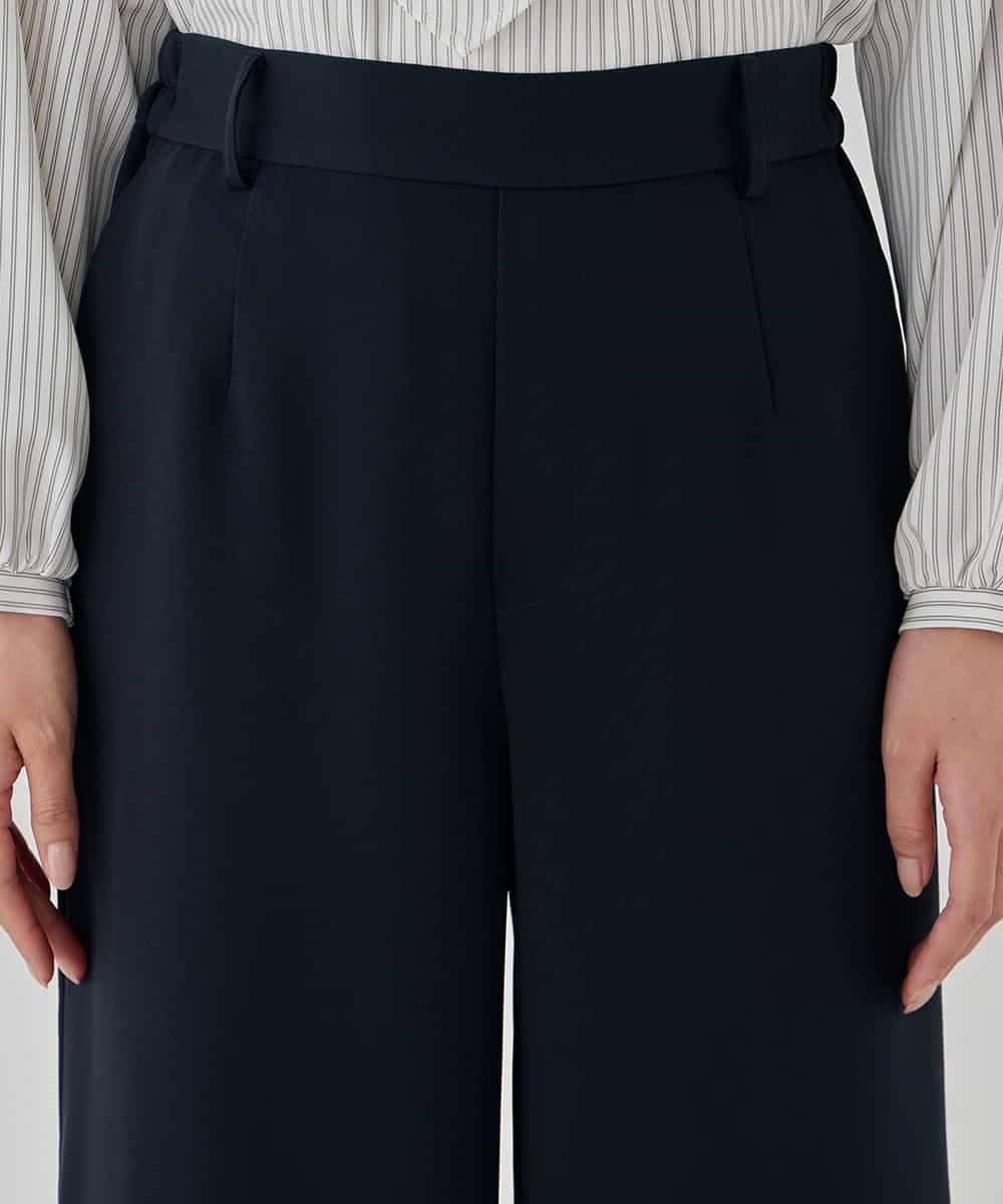 KBLCD05069 a.v.v(アー・ヴェ・ヴェ) サテンワイドクロップドパンツ【洗える/速乾/毛玉になりにくい/イージーケア】 ネイビー