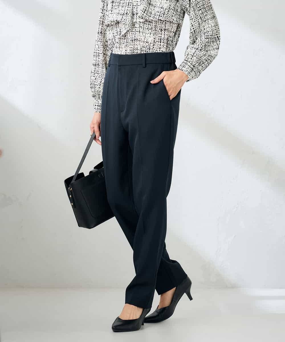 KBLLB11079 a.v.v(アー・ヴェ・ヴェ) 【洗える/イージーケア/ストレッチ】パウダーツイルテーパードパンツ ネイビー