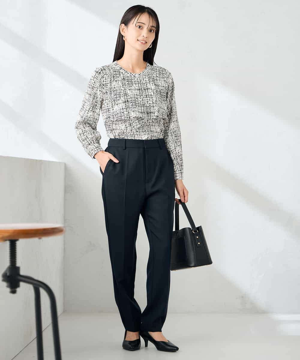 KBLLB11079 a.v.v(アー・ヴェ・ヴェ) 【洗える/イージーケア/ストレッチ】パウダーツイルテーパードパンツ ネイビー