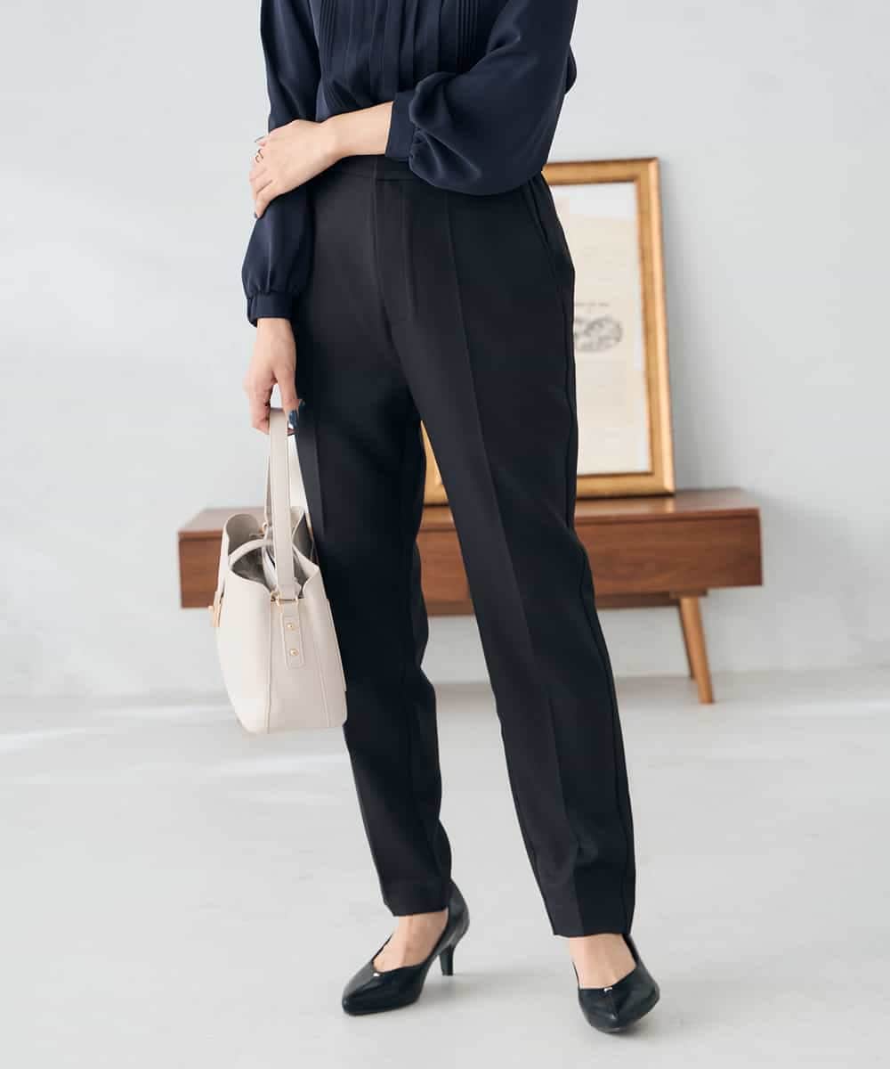 KBLLB11079 a.v.v(アー・ヴェ・ヴェ) 【洗える/イージーケア/ストレッチ】パウダーツイルテーパードパンツ ネイビー