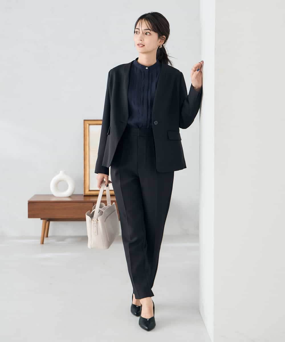 KBLLB11079 a.v.v(アー・ヴェ・ヴェ) 【洗える/イージーケア/ストレッチ】パウダーツイルテーパードパンツ ネイビー