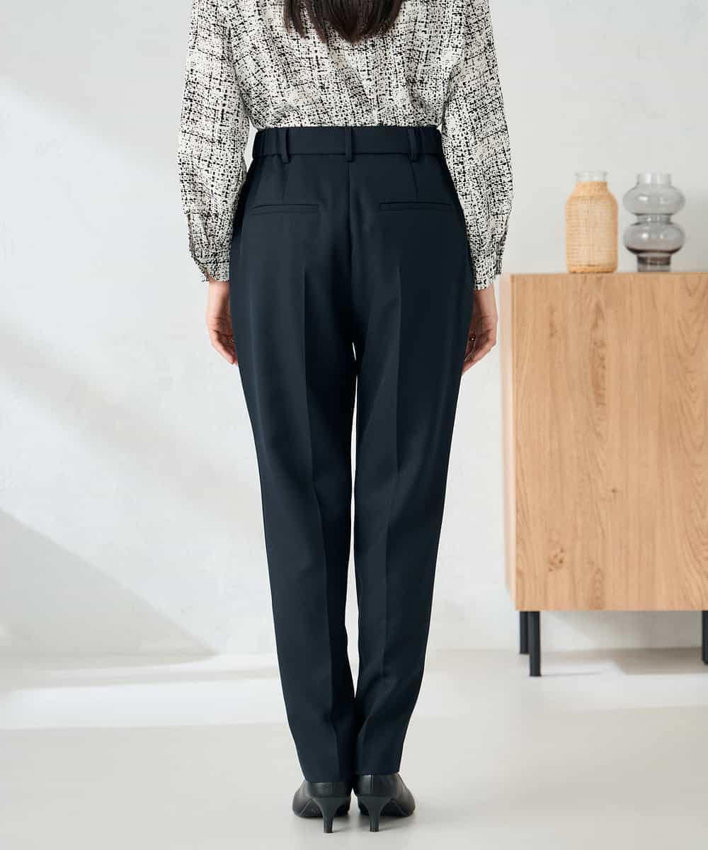 KBLLB11079 a.v.v(アー・ヴェ・ヴェ) 【洗える/イージーケア/ストレッチ】パウダーツイルテーパードパンツ ネイビー