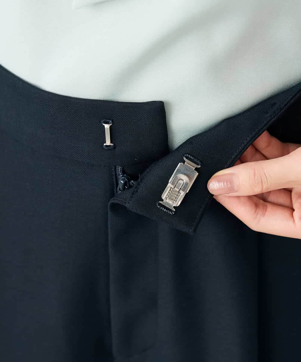 KBLLB13079 a.v.v(アー・ヴェ・ヴェ) 【洗える/イージーケア/ストレッチ】パウダーツイルワイドストレートパンツ ネイビー