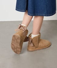 KG6AD03039 a.v.v KIDS(アー・ヴェ・ヴェ) [KIDS]【撥水加工/クッションインソール】リボン付フェイクムートンブーツ ベージュ