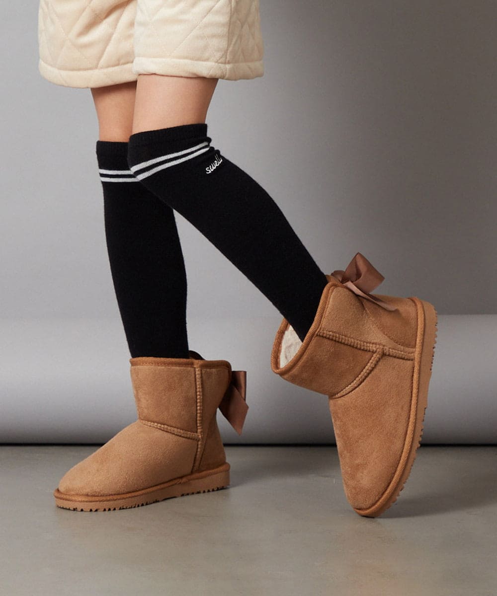 新品 アグ 】美品 【UGG リボン付きムートンブーツ ロング キャメル