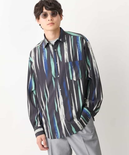 KHBFV11069 a.v.v MEN プリントワイドシルエットシャツ