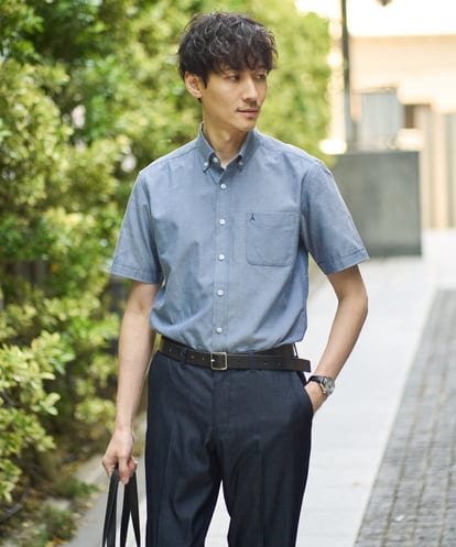 KHBGA43049 a.v.v MEN 【接触冷感/イージーケア】オックス　ワンポイント刺繍半袖シャツ【速乾/毛玉になりにくい】