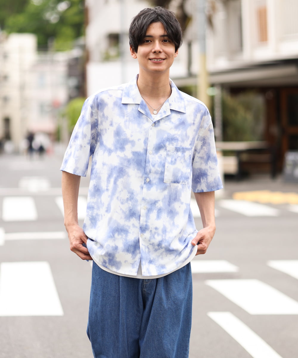 KHBGS62059 a.v.v MEN(アー・ヴェ・ヴェ) ムラ染風プリントシャツ(五分袖) グリーン