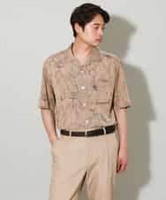 KHBGV48059 a.v.v MEN(アー・ヴェ・ヴェ) 【大人上品シャツ】線画フラワーオープンカラーシャツ 5分袖 ベージュ
