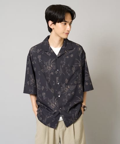 KHBHA68069 a.v.v MEN 【イージーケア/接触冷感】ダークフラワー五分袖オープンカラーシャツ【シワになりにくい】