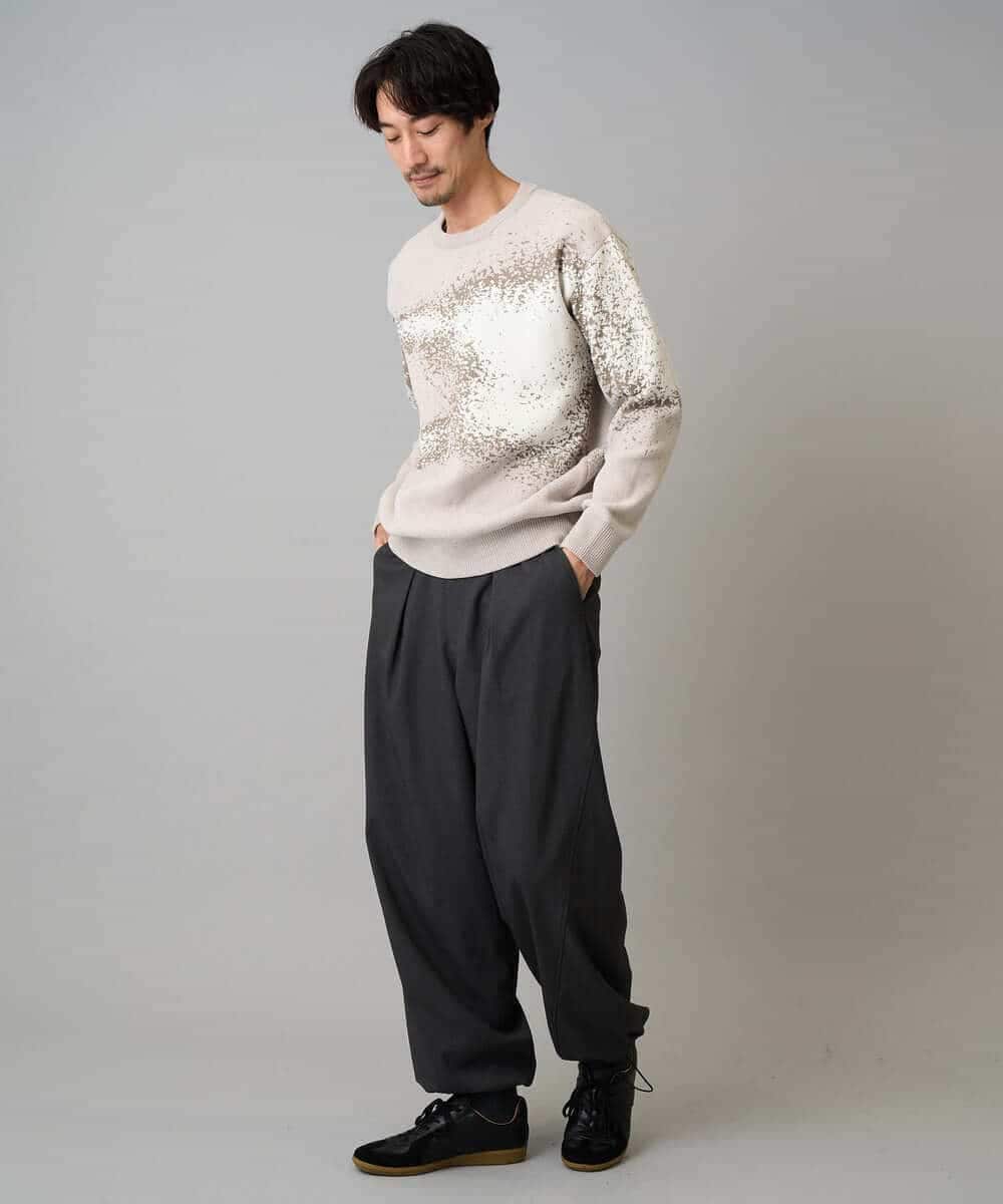 KHFAD25079 a.v.v MEN(アー・ヴェ・ヴェ) 【洗濯機で洗える】モールジャカードボカシ柄ニット グレー系