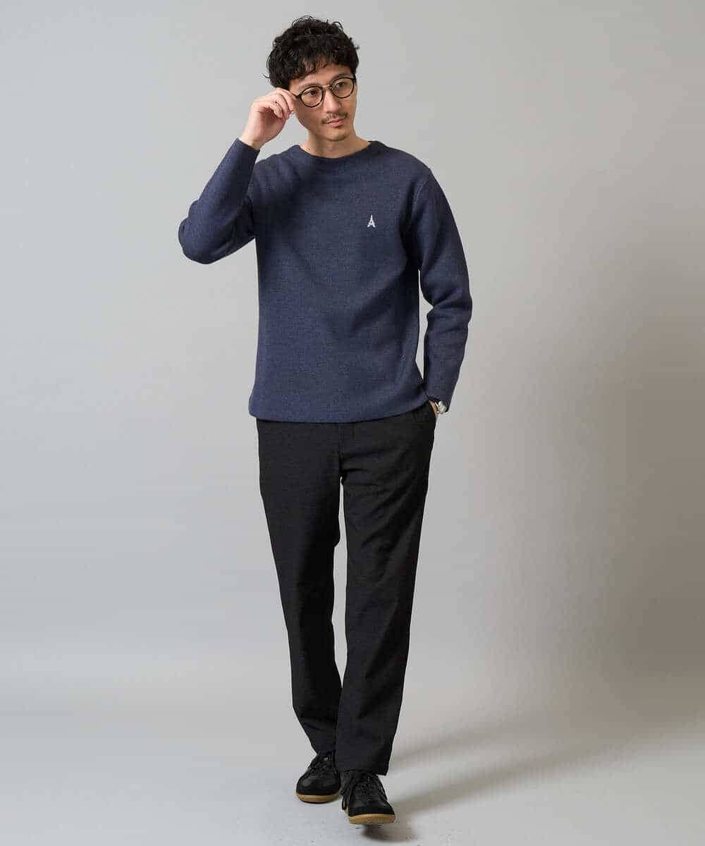 KHFAD60049 a.v.v MEN(アー・ヴェ・ヴェ) 【洗濯機で洗える】ワンポイント刺繍ボートネックニット アイボリー