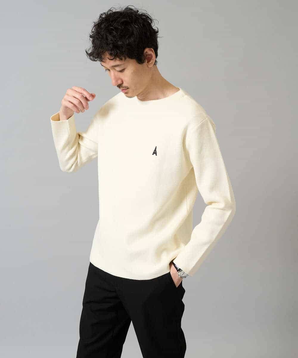 KHFAD60049 a.v.v MEN(アー・ヴェ・ヴェ) 【洗濯機で洗える】ワンポイント刺繍ボートネックニット アイボリー