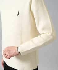 KHFAD60049 a.v.v MEN(アー・ヴェ・ヴェ) 【洗濯機で洗える】ワンポイント刺繍ボートネックニット アイボリー