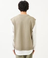 KHFFS10059 a.v.v MEN(アー・ヴェ・ヴェ) レイヤードカットソー付きVネックニットベスト ベージュ